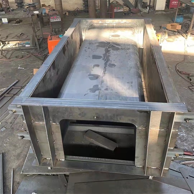 1677680541941899.jpg 矩形槽模具6.jpg